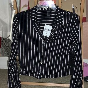 New Black and White stripped crop top button up